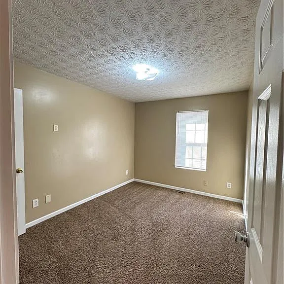 5869 Strathmoor Manor Cir — Photo 11