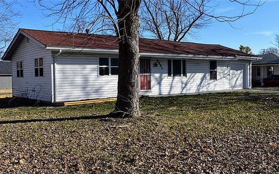 2nd image of 2601 Pine St