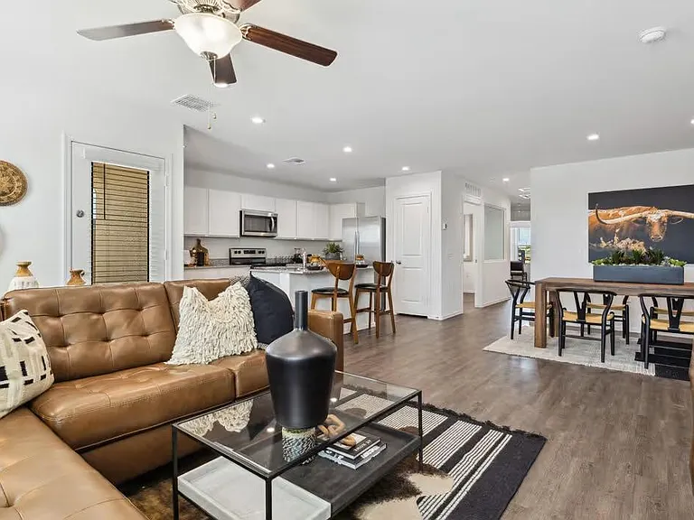 Solana Place at Carlton Commons — Photo 15