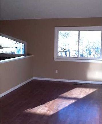 5th image of 918 Kenny Way Dr