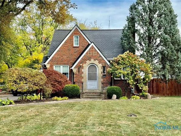 3827 Beechway Blvd, Toledo, OH 43614