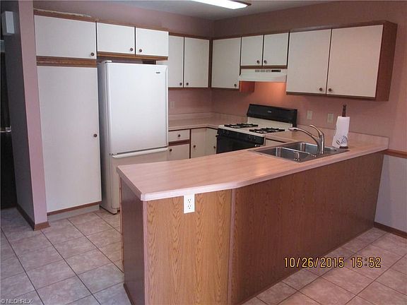 2nd image of 810 Southwestern Run Unit 17