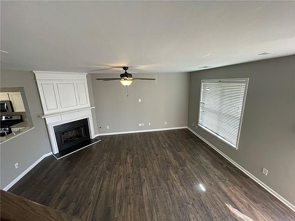 5th image of 980 Prestwyck Ct