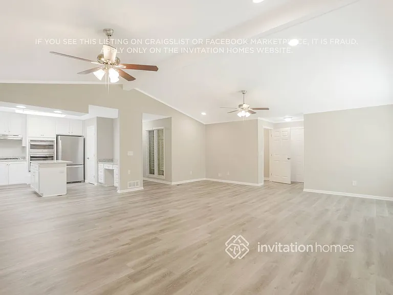 5421 S Lake Dr — Photo 7