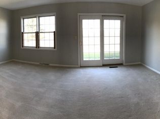 71 Pebble Creek Dr, Lititz, PA 17543