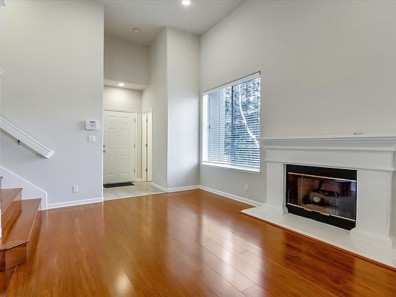 5th image of 3256 Shiraz Pl