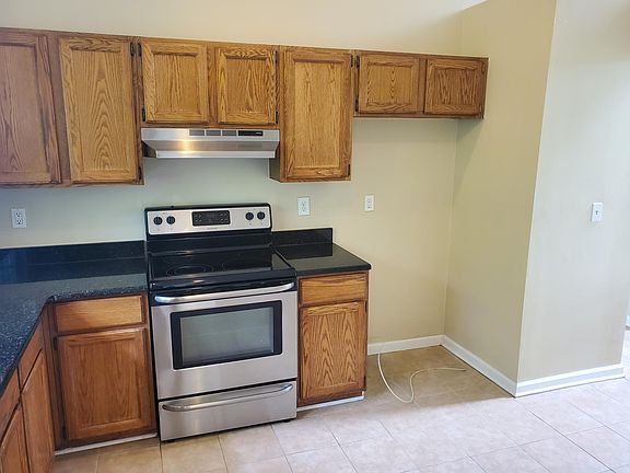 4th image of 2070 W Williams Cir #105