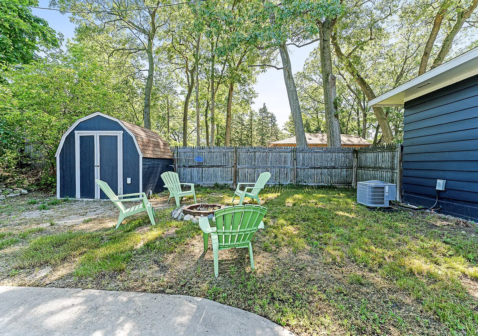 5 bed, 1725 sqft, $1,900 — Photo 2