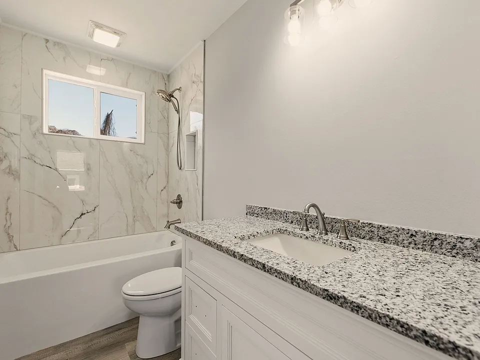 2101 Western Ave #1