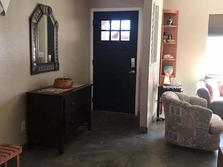 W Sheryl Dr — Photo 3