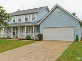 14 Kingsmont Ct, Saint Peters, MO 63376