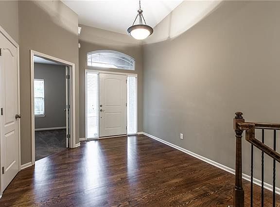 3rd image of 1337 NE Kenwood Dr