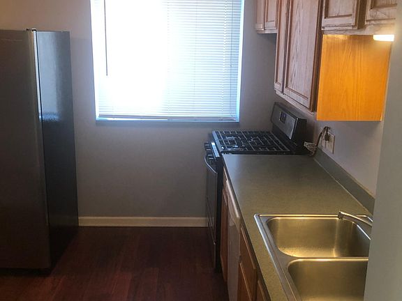 3rd image of 1555 Seminola Ave