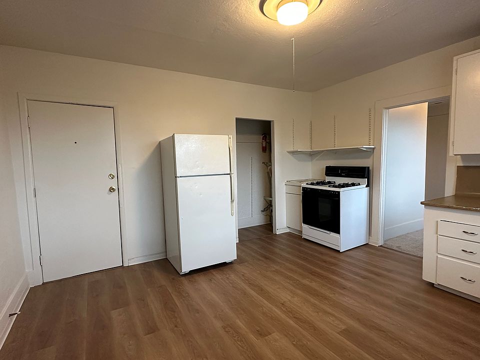 1st image of 3837 23rd Ave SW #4