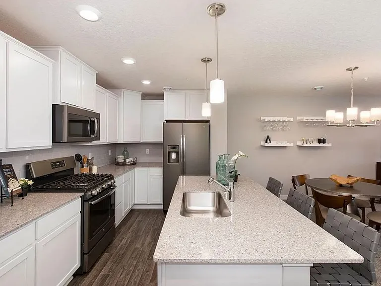 8047 Abercrombie Ln — Photo 1