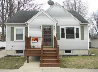 298 Danforth St, Coopersville, MI 49404