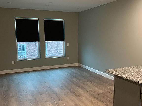 4th image of 14 Yeamans St #307