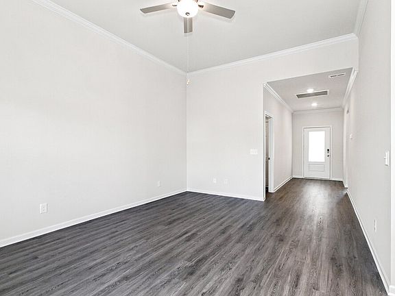 3rd image of 4005 Plymouth Ln