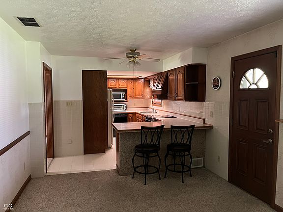 3rd image of 4221 Solun Rd
