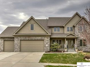 808 S 181st St, Elkhorn, NE 68022