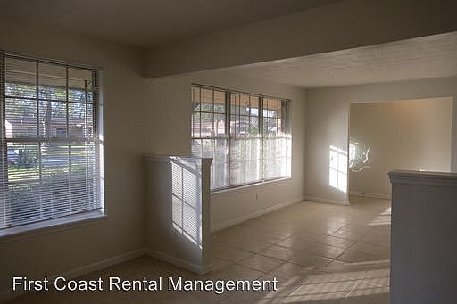 4th image of 6131 Deepwood Dr W