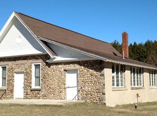 8995 E Arnold Lake Rd, Harrison, MI 48625