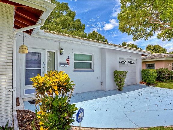 5th image of 2027 Indigo Dr