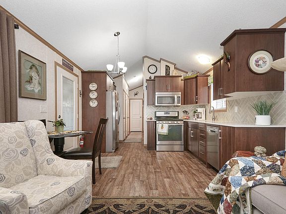 4th image of 53480 Bridal Falls Rd #13