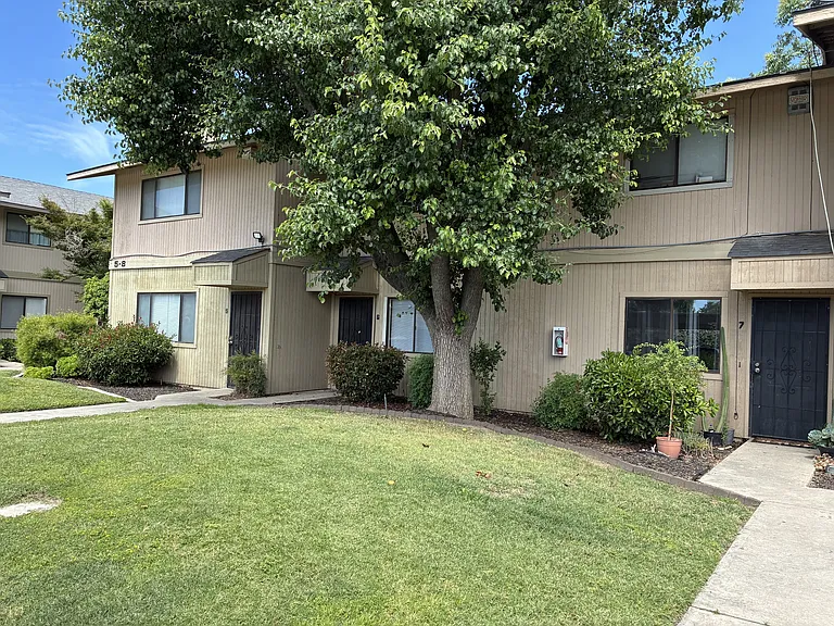 1808 Colorado Ave — Photo 3