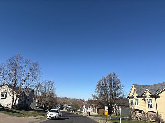 4th image of 1302 Ridge Tree Ln