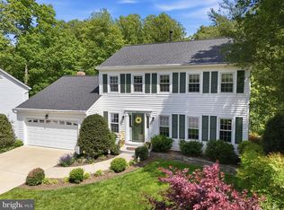 5947 Burnside Landing Dr, Burke, VA 22015