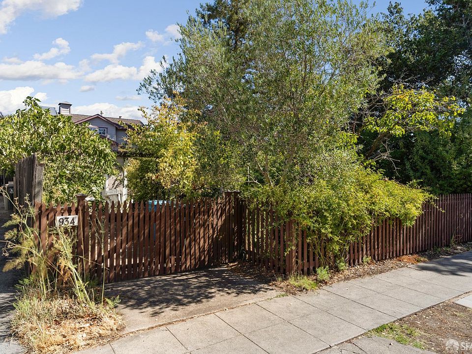 1st image of 934 Paloma Ave