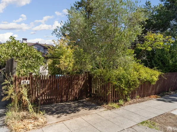 934 Paloma Ave, Burlingame, CA 94010