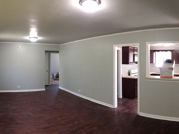 3rd image of 8819 S Fairfield Ave
