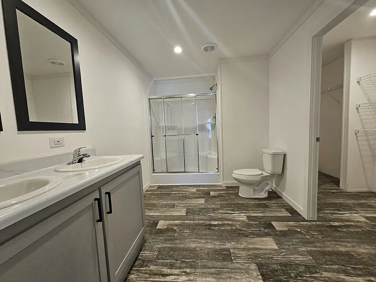 6661 Hidden Oaks Dr #6661 — Photo 4