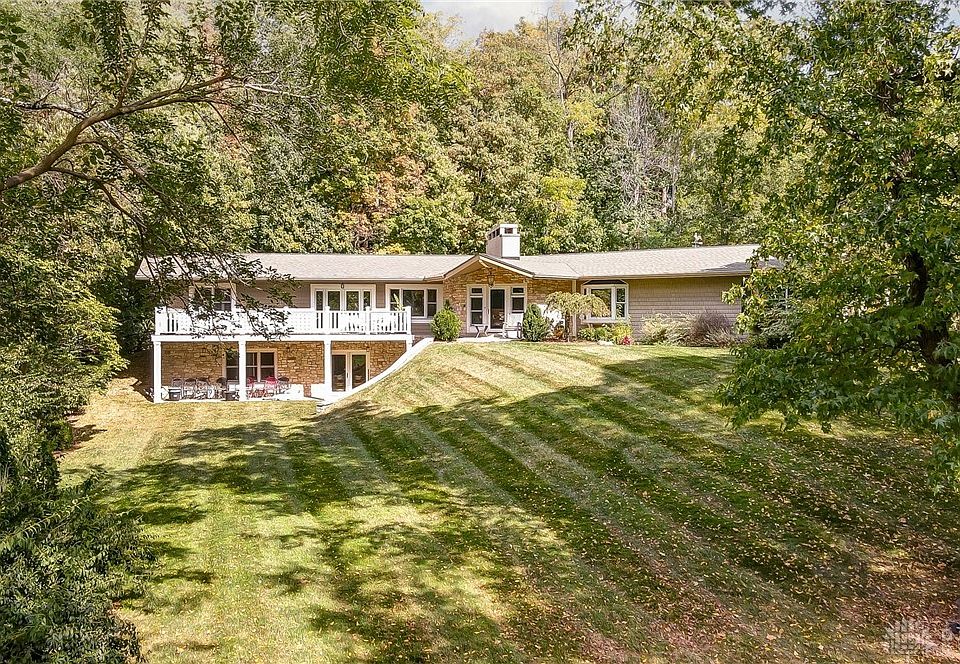 1st image of 575 Sweetwood Ln