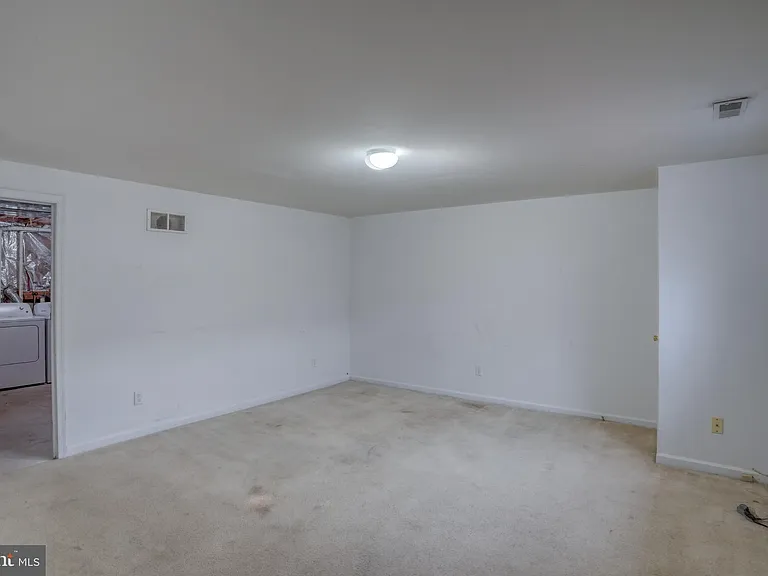 407 Champs Ln — Photo 20