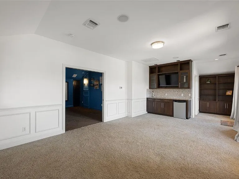 102 Kildrummy Ln — Photo 19