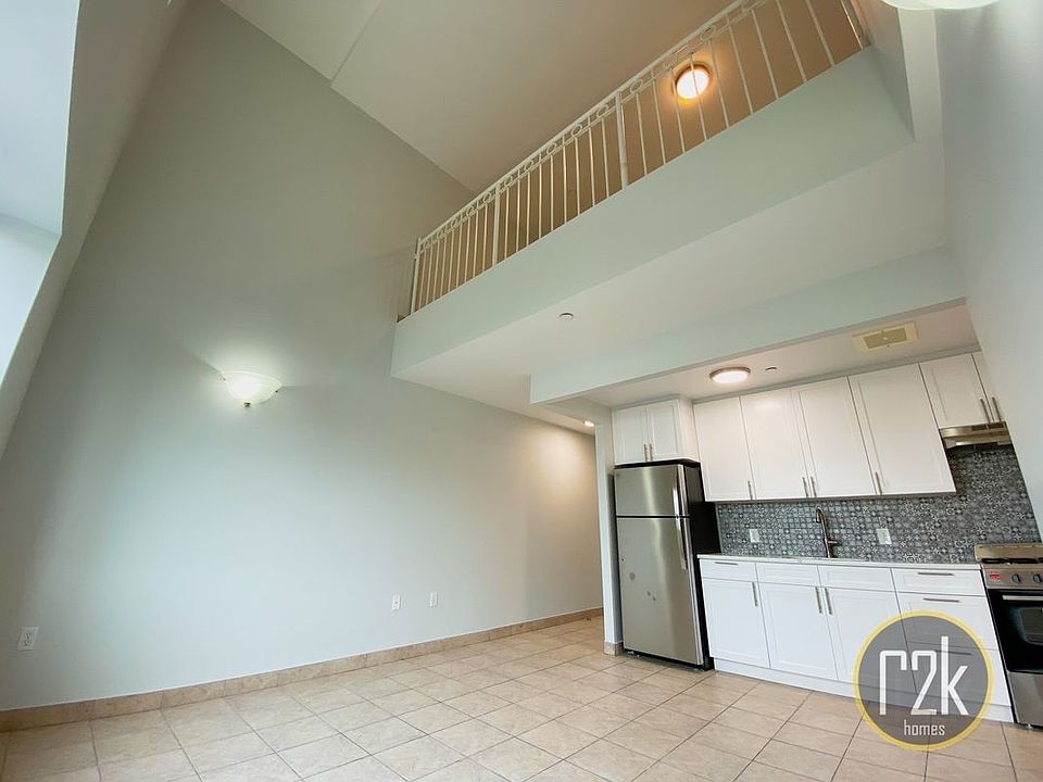 1st image of 30-37 31st St #4F