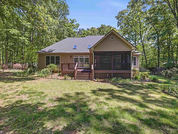 2nd image of 153 Hoot Owl Ln