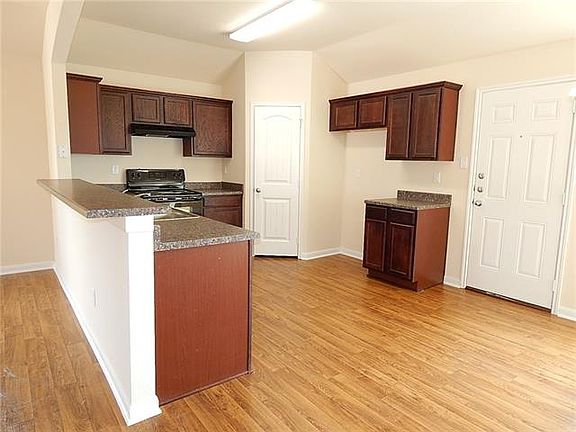 3rd image of 4862 Nuevo Laredo Ct