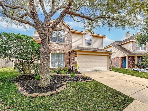 3rd image of 6303 Applewood Forest Dr