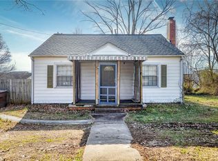 1848 McKnight Mill Rd, Greensboro, NC 27405