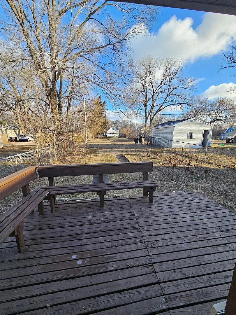 4 Bedroom Home for Rent — Photo 4