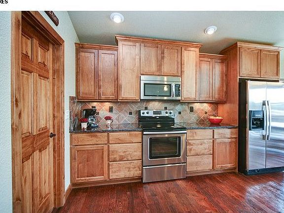 4th image of 4710 Georgetown Dr