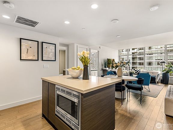 4th image of 588 Bell Street #1201S