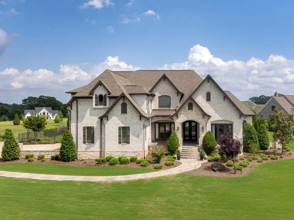 105 Brighton Ct, Florence, AL 35634