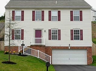 308 Diamond Dr, Coraopolis, PA 15108