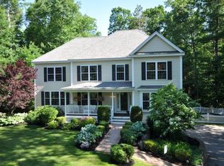 15 Stonewall Way, Newmarket, NH 03857