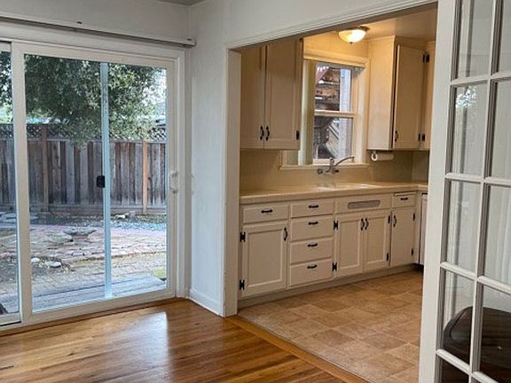 2nd image of 1854 De La Pena Ave